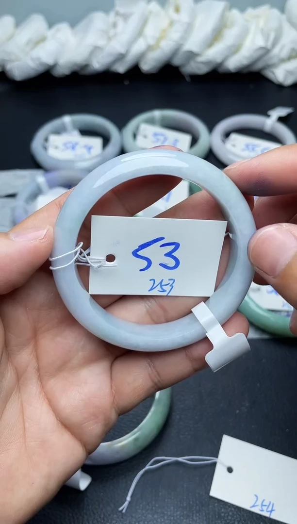 未镶嵌手镯翡翠?*?253