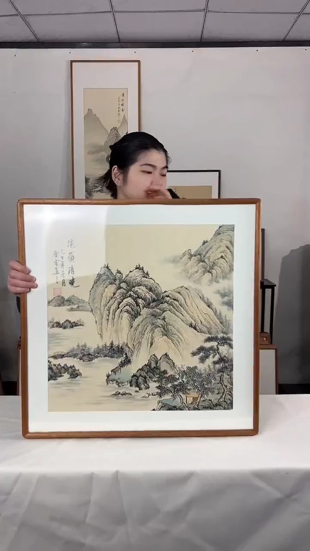 国画手绘*溪岭清晓*62*62cm发黑胡桃色框*介意勿拍