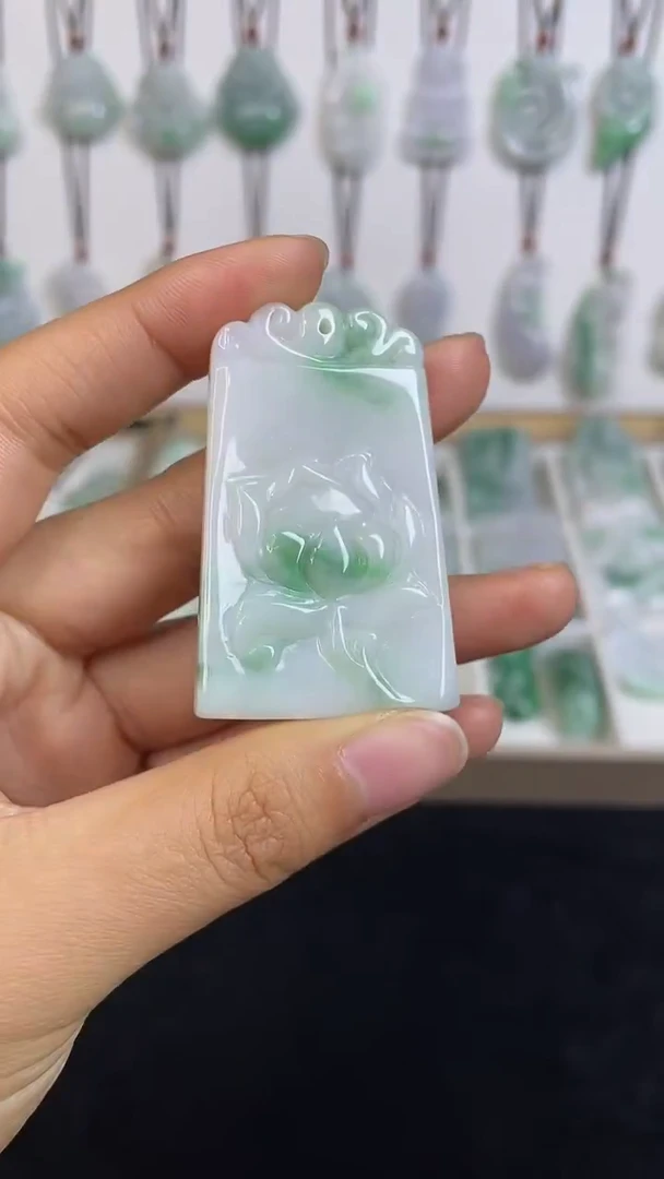 颈饰未镶嵌翡翠1