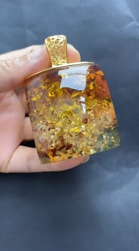 未镶嵌琥珀裸石琥珀吊坠