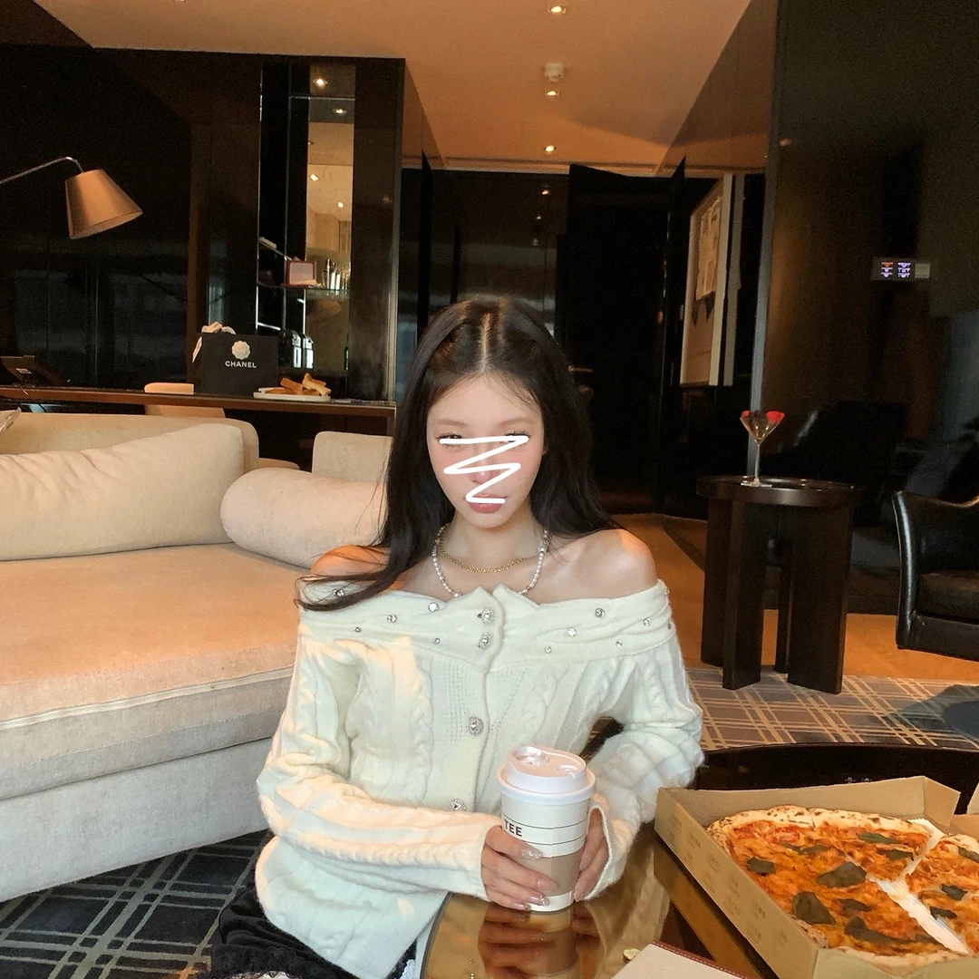 【米妮】“人间梦露”“五元运补”一字肩麻花毛衣女收腰显瘦开衫上衣