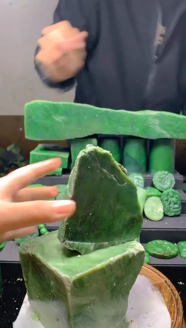 未镶嵌和田玉珠宝半成品11
