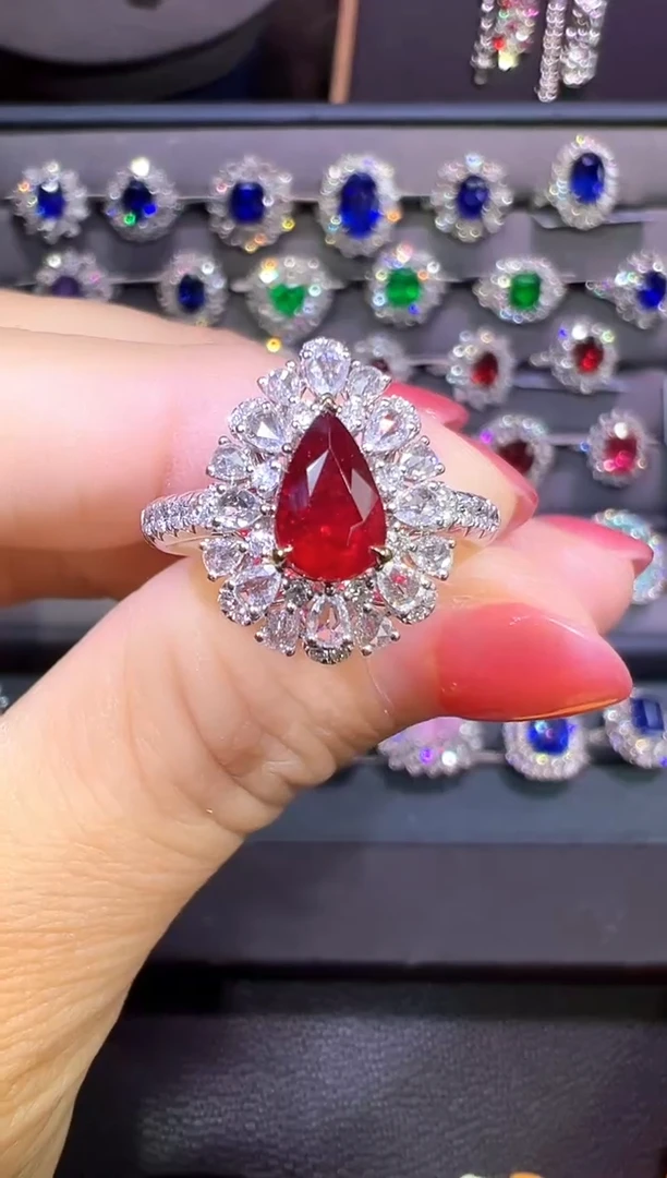 18K金镶嵌AIGS无烧鸽血红红宝石1.17ct