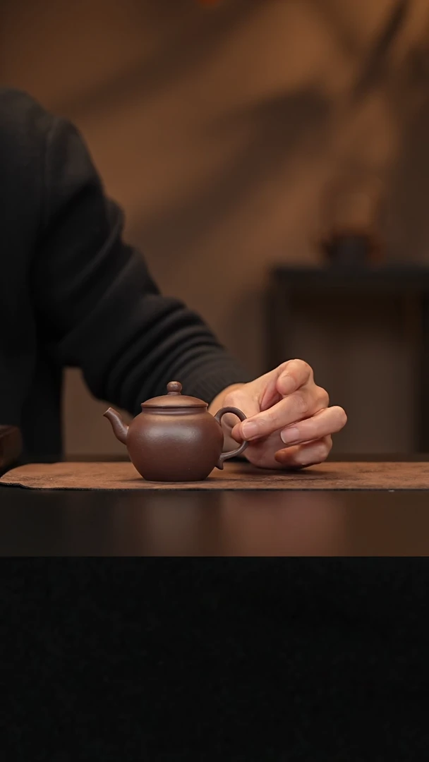 【闪购商品】紫砂茶壶允禾斋 紫泥 宫灯