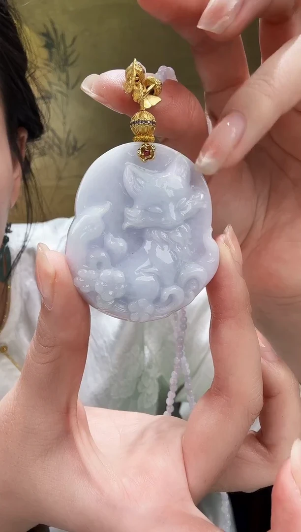 颈饰未镶嵌翡翠吊坠