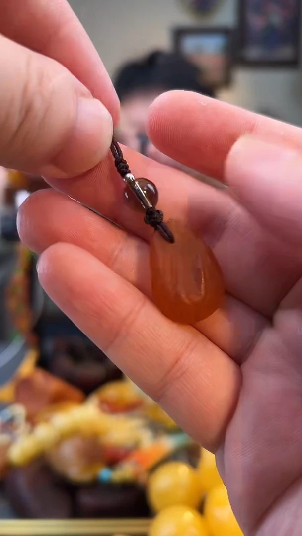 琥珀颈饰未镶嵌挂件