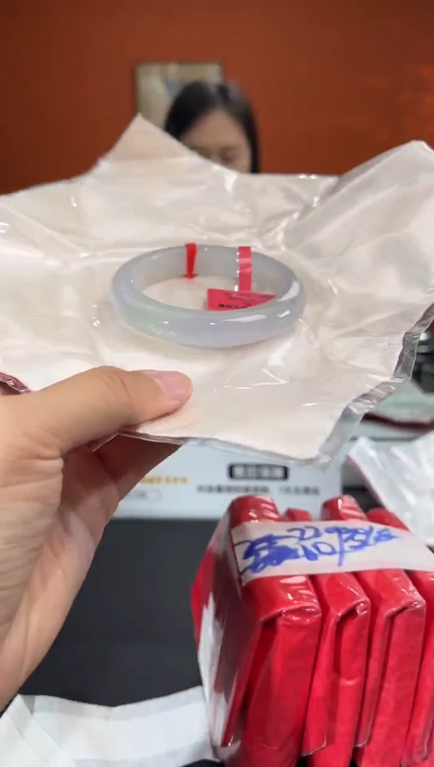 未镶嵌手镯翡翠2