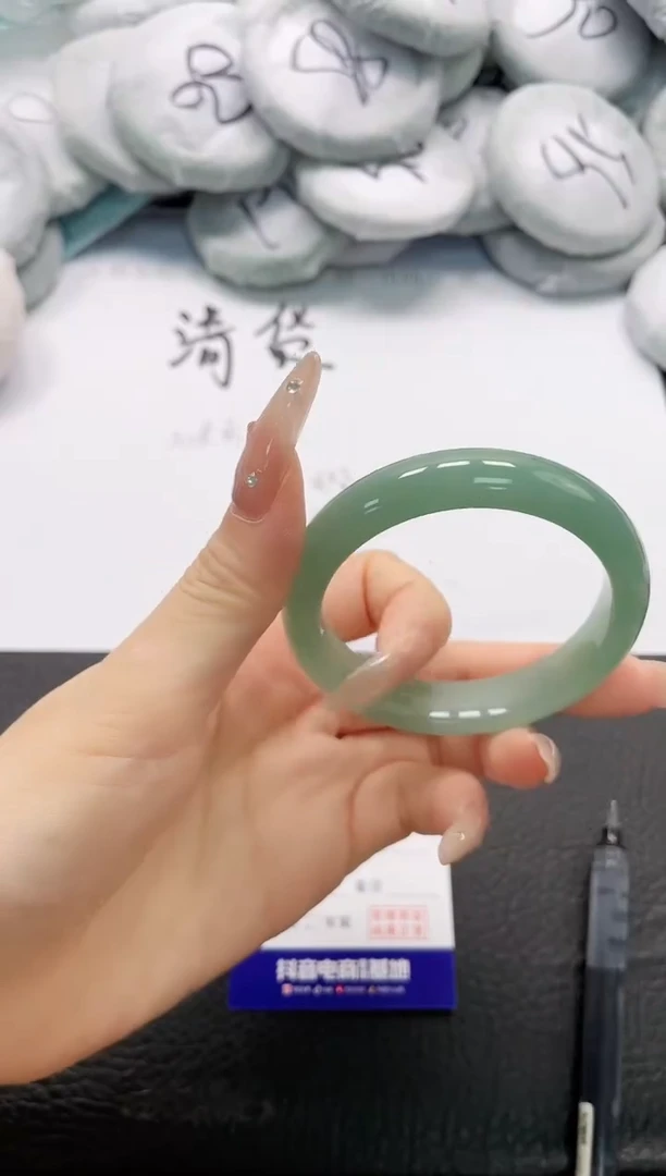 石英质玉手镯未镶嵌287-54