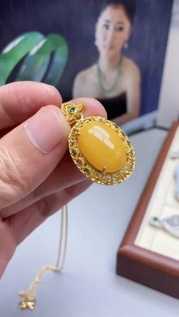 蜜蜡颈饰未镶嵌吊坠