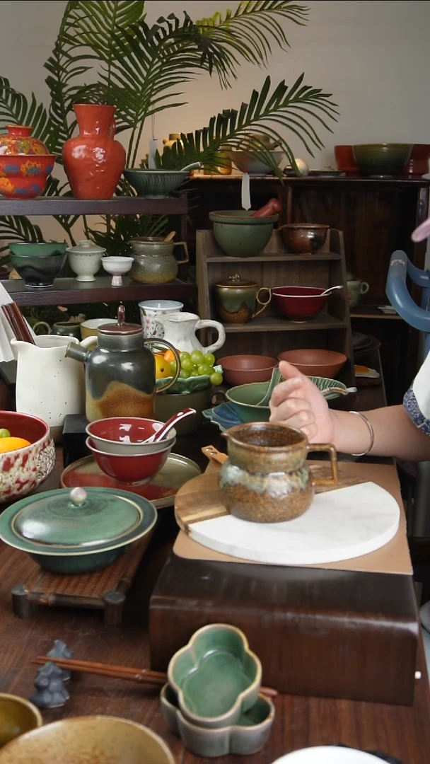 碗微瑕景德镇手工高温餐具奶壶