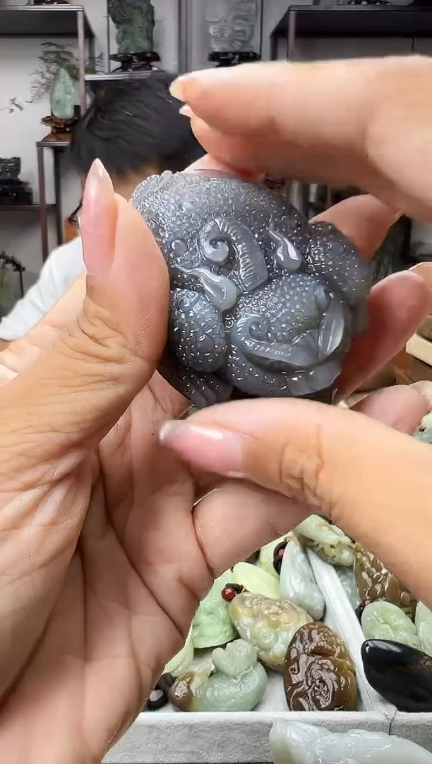 和田玉未镶嵌把件1