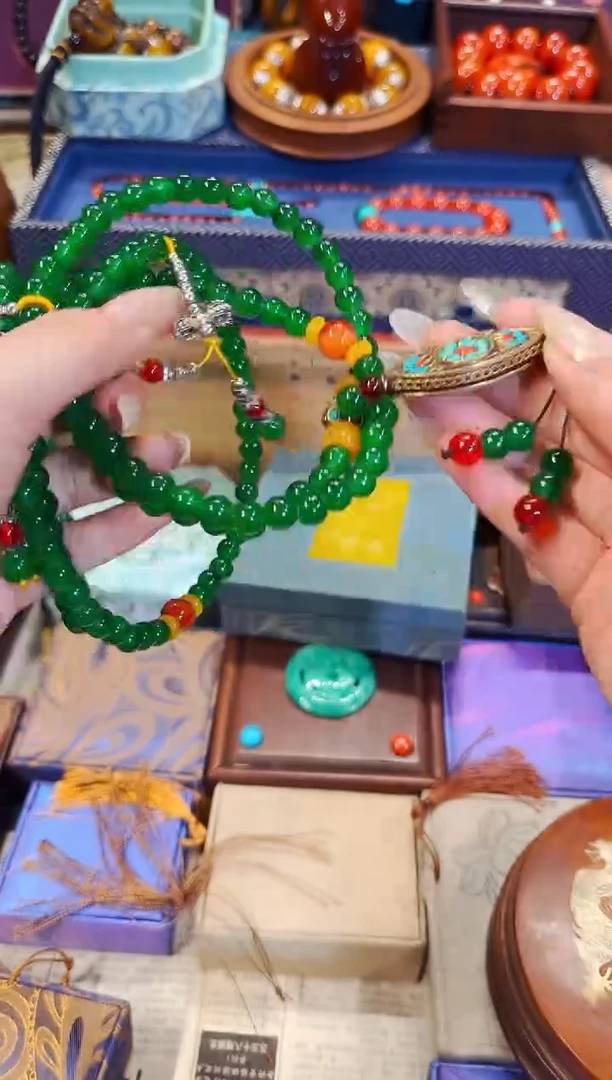 【闪购商品】翡翠颈饰未镶嵌年关将至，最后一场40