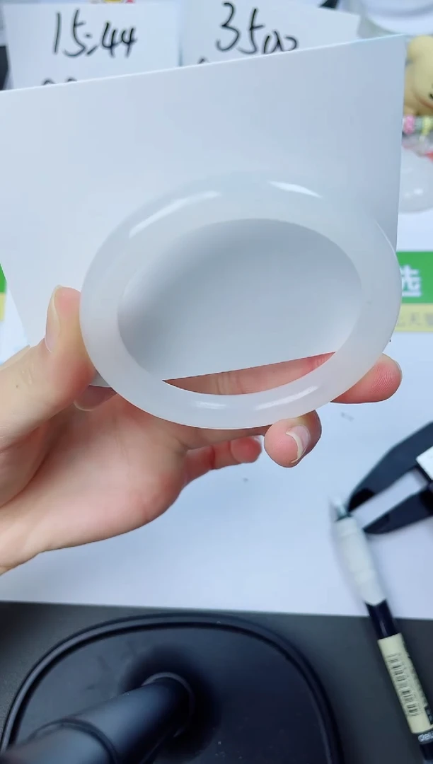 【闪购商品】石英质玉未镶嵌手镯9-54.1