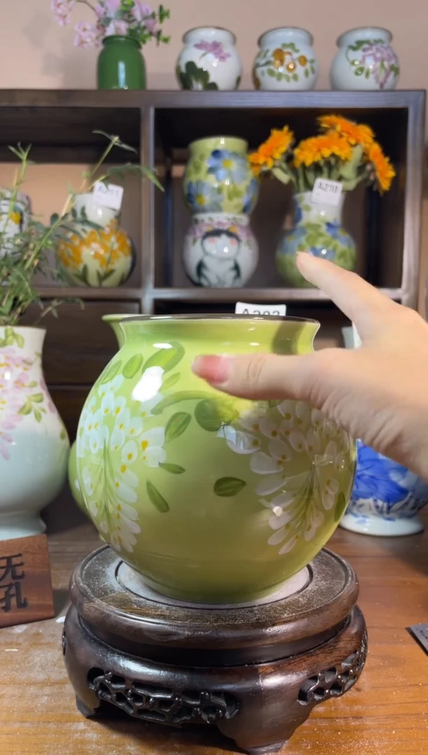 瓶景德镇手绘陶瓷  花瓶--无孔