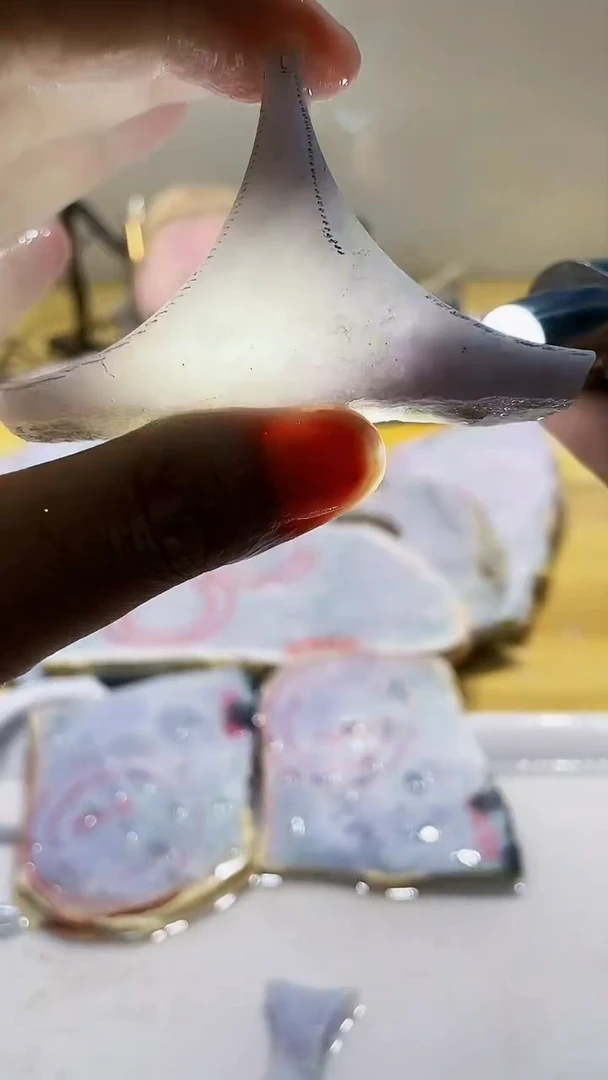 翡翠未镶嵌颈饰0蒙0翡翠珠宝313