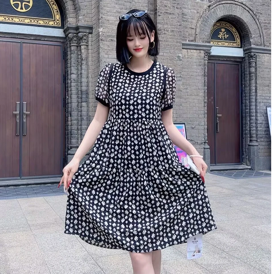 少女风法式夏天连衣裙圆领黑色小燕宽松遮肉显高显瘦夏季套头女裙