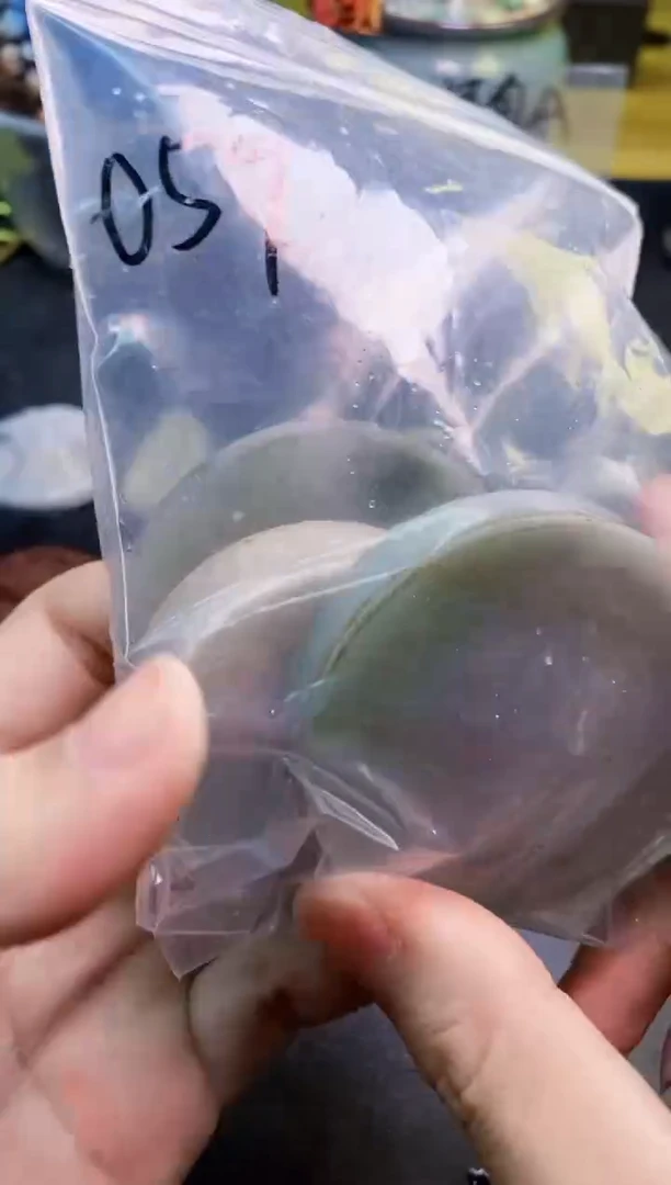 翡翠未镶嵌颈饰天然翡翠059
