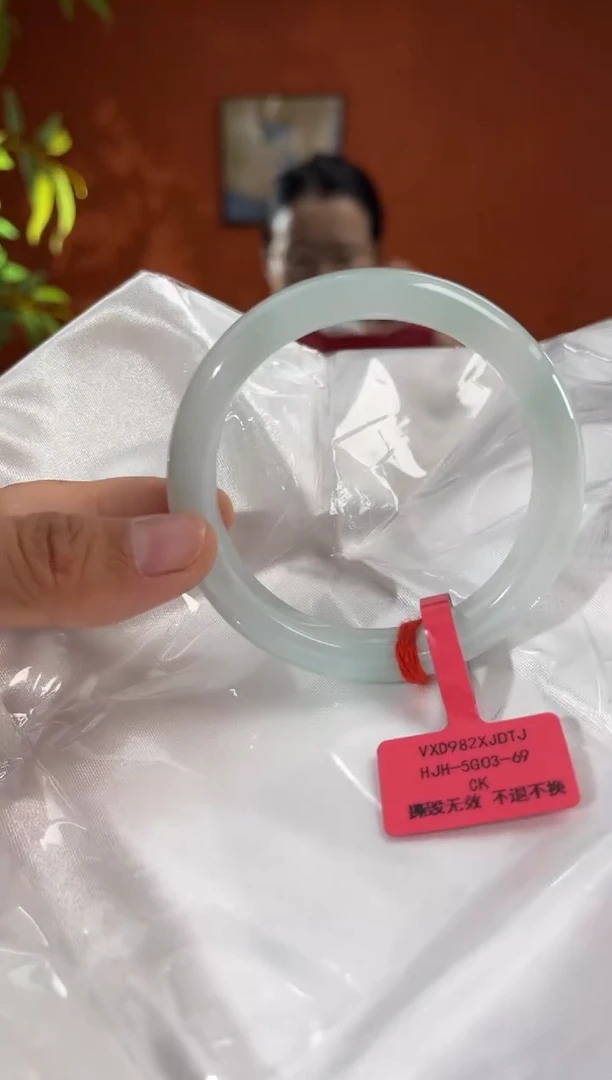 未镶嵌手镯翡翠翡翠手镯