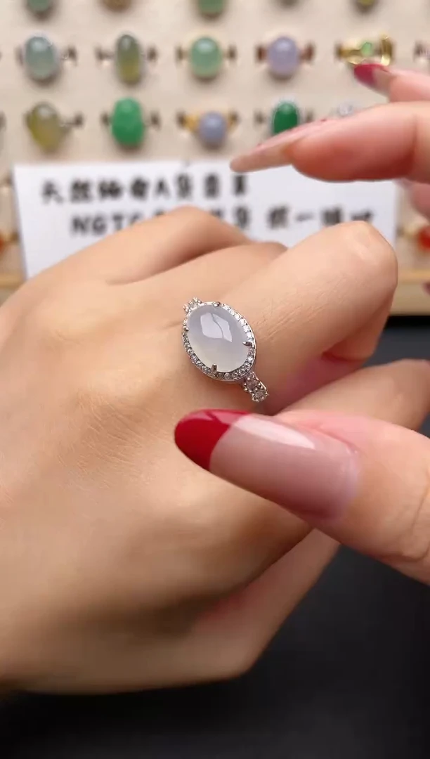 【闪购商品】翡翠戒指银S925镶嵌一物一证一礼盒