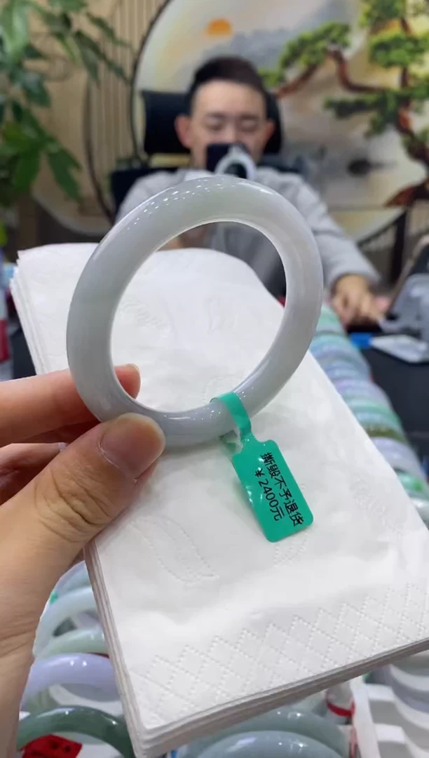 未镶嵌手镯翡翠7372