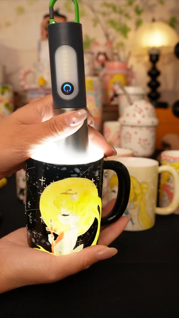 陶景德镇手绘的杯子