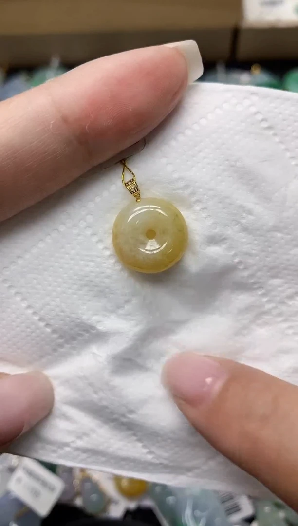 颈饰18K金镶嵌翡翠1111