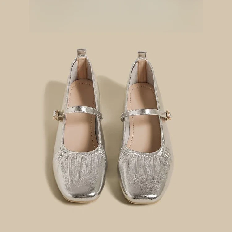 软皮~方头褶皱显脚小浅口单鞋女复古法式气质高级感银色玛丽珍鞋