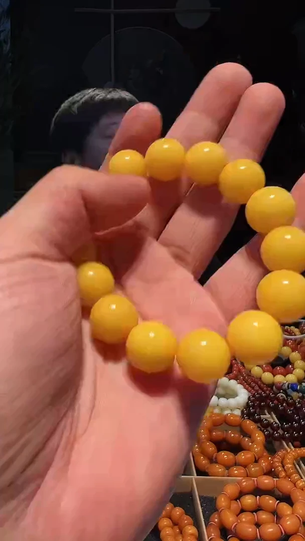 【闪购商品】蜜蜡手链未镶嵌单圈14左右