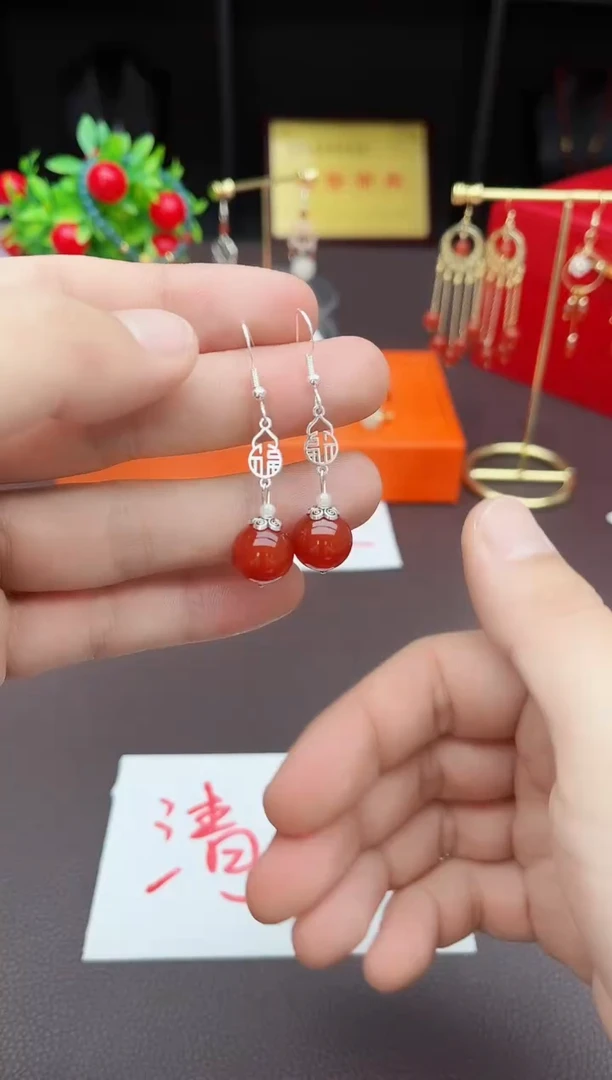 【闪购商品】玛瑙/玉髓耳钉银S925镶嵌230000