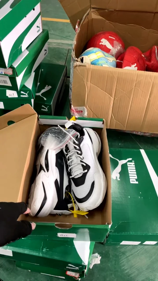 彪马时尚休闲运动鞋36M  R60