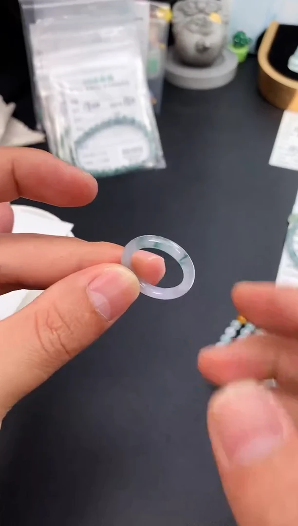 未镶嵌定制翡翠48小时鉴赏期 退货不扣服务费