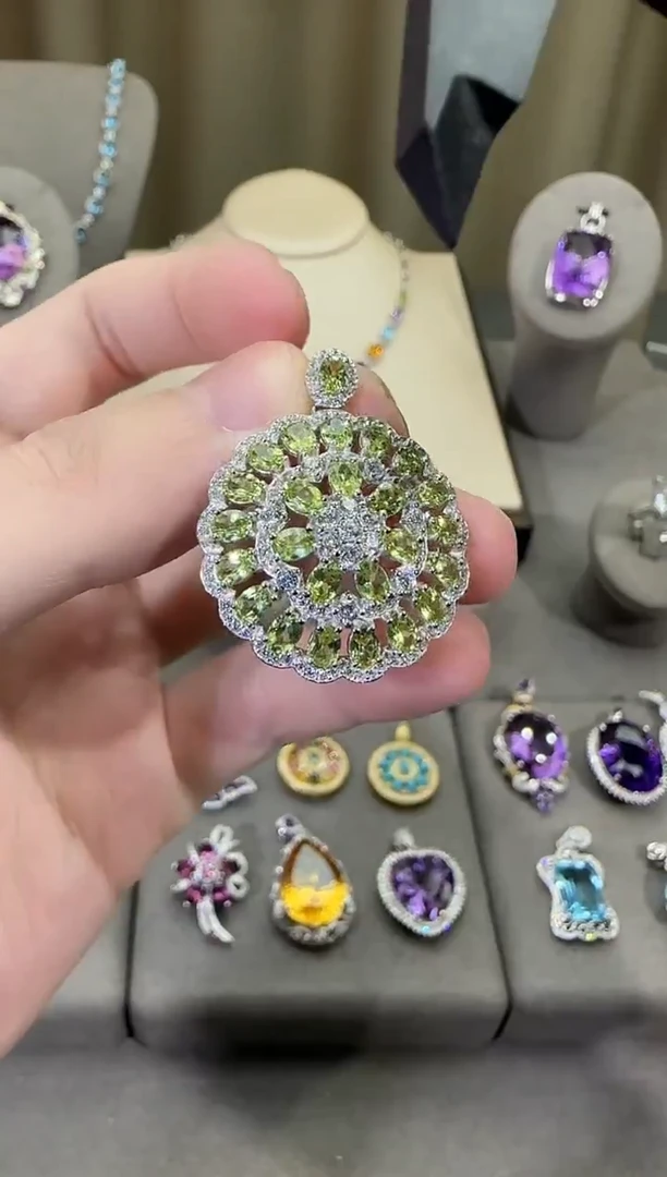 颈饰银S925镶嵌橄榄石27mm吊坠繁花设计款