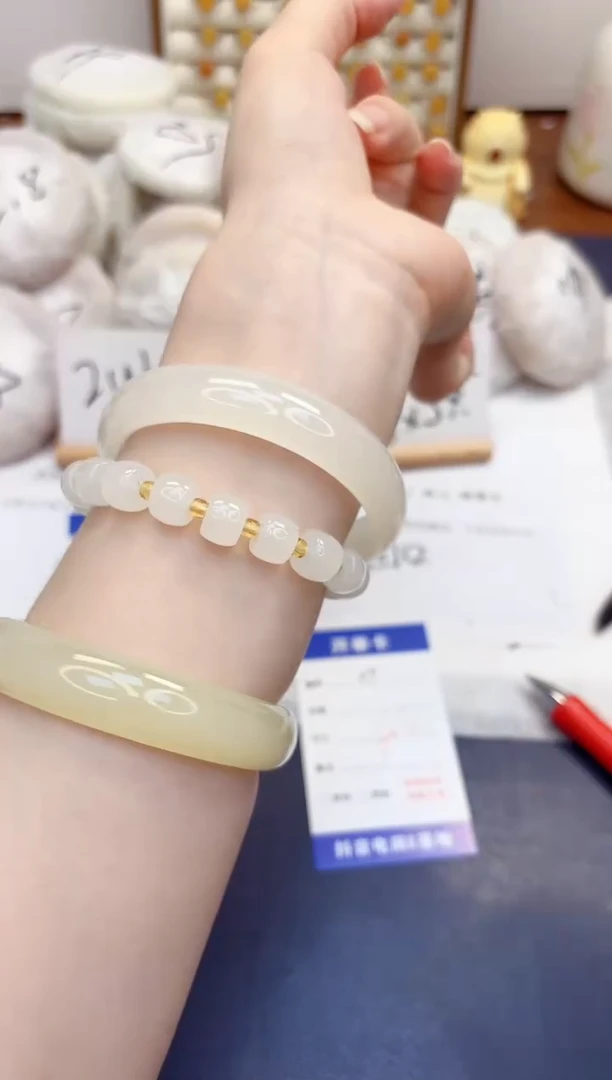 石英质玉手镯未镶嵌49-玉兰白-圈口60