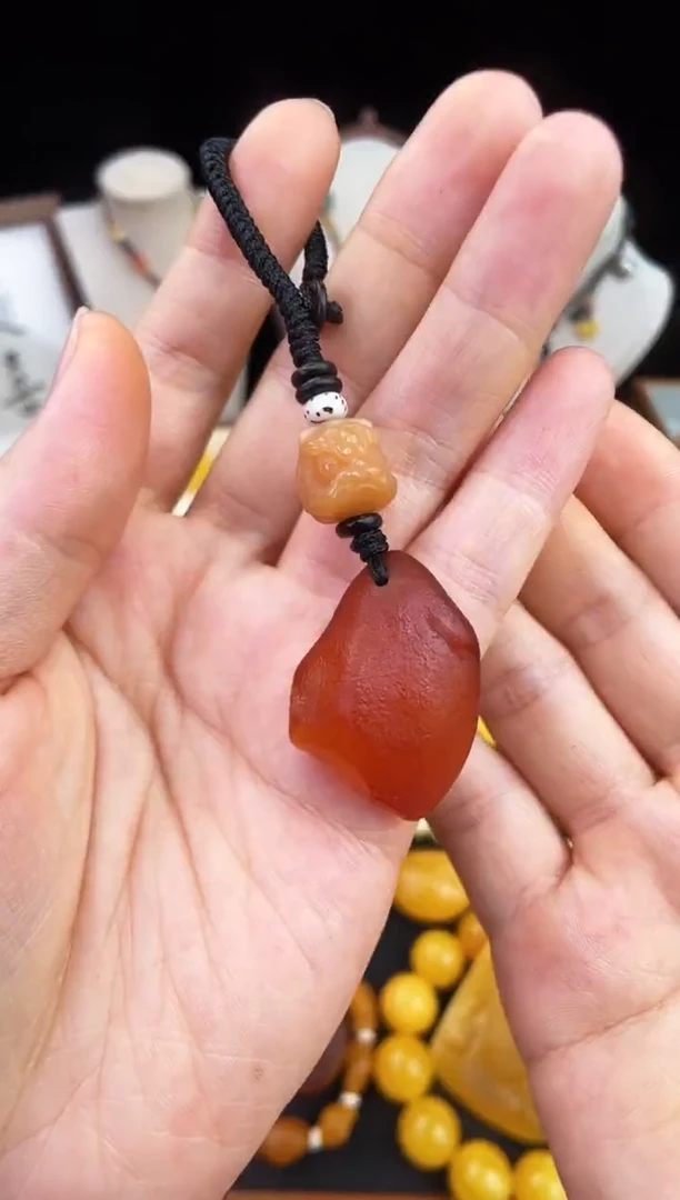 琥珀未镶嵌珠宝奇石柒月