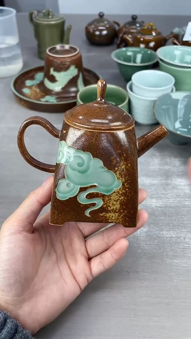 v青瓷仓储福利清仓