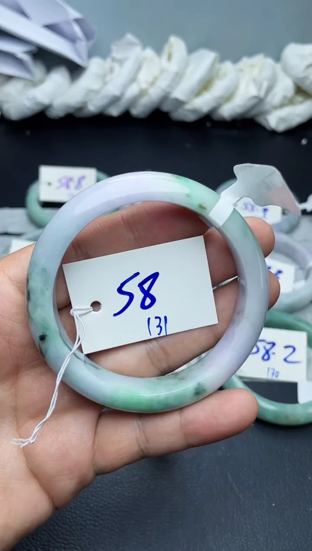 未镶嵌手镯翡翠131