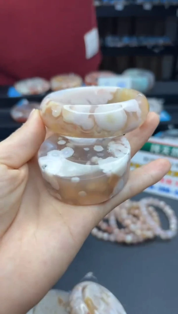 【闪购商品】石英质玉手镯未镶嵌154（54圈赠送镯心）