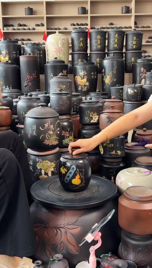 罐瑕疵茶叶罐  花生彩填  604