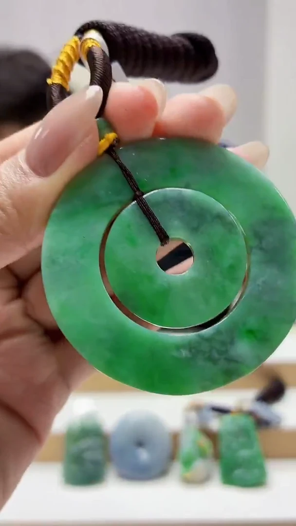 未镶嵌定制翡翠5145MM-毛货挂件46