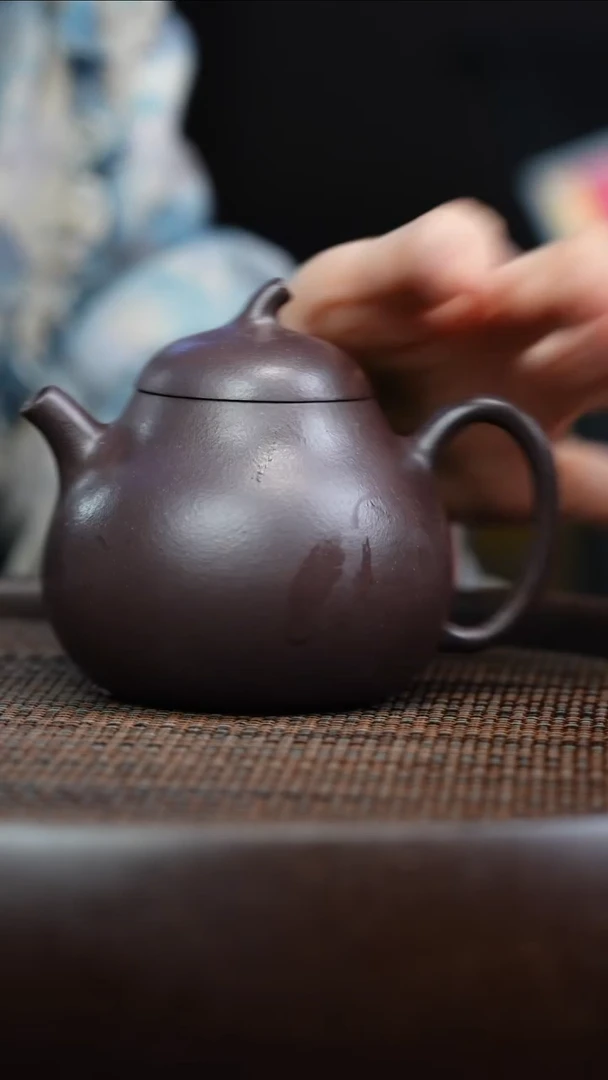 茶壶紫砂紫砂茄瓜壶-CK