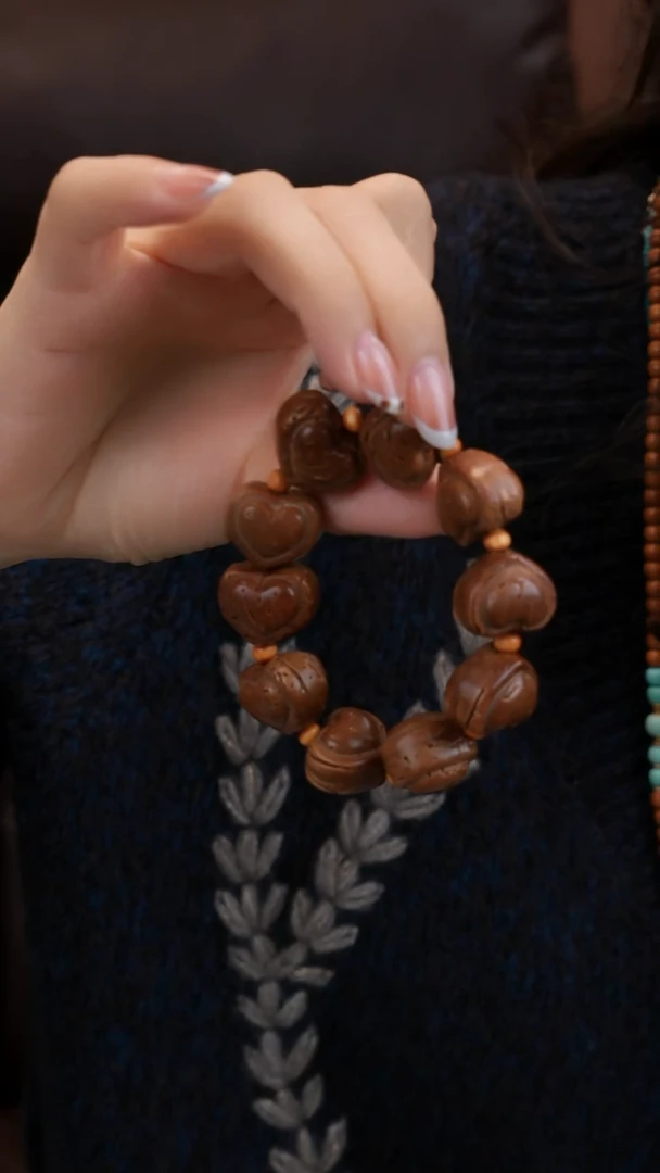 手串猴头核桃1111