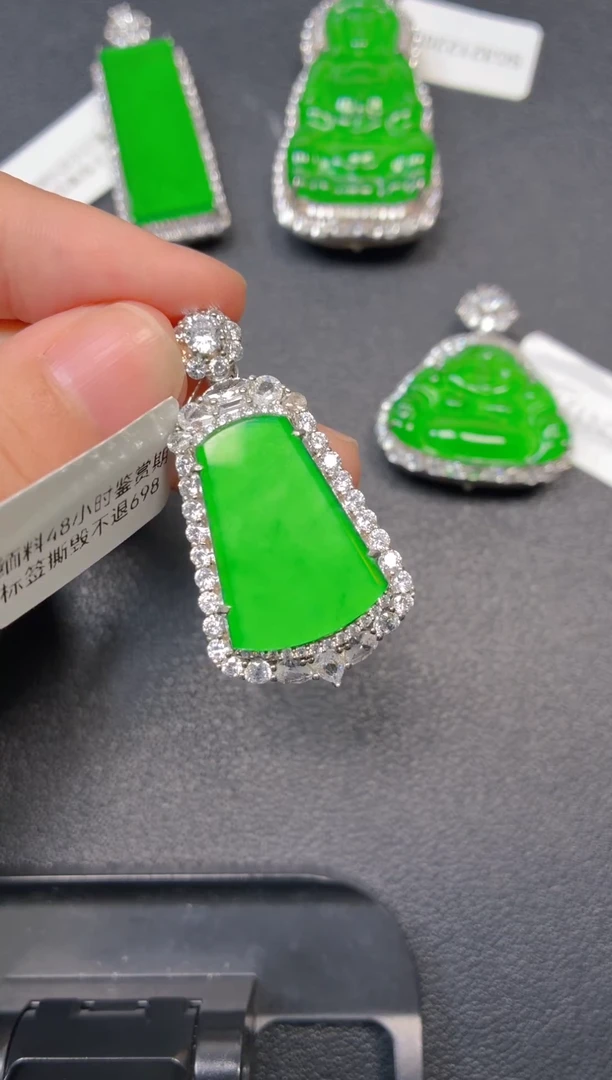 颈饰银S925镶嵌翡翠1