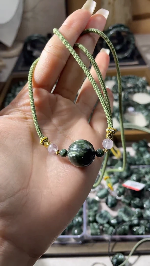 颈饰未镶嵌水晶路路通吊坠