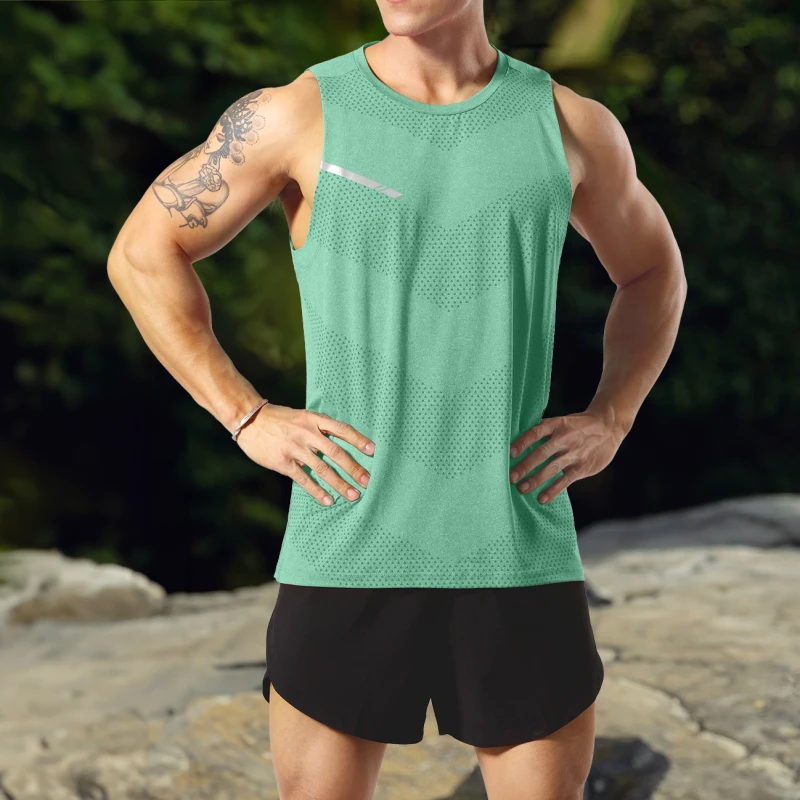 冰丝健身衣跑步运动休闲背心宽松速干衣T恤无袖马拉松田径训练服