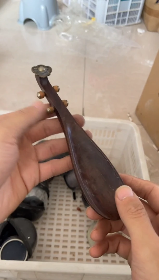 无运费险有瑕疵的摄影的产品有使用过的痕迹有点脏介意勿拍