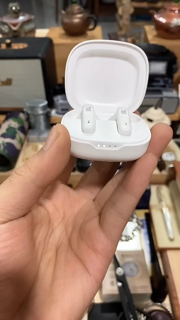 瓷片闪购商品  如图所示