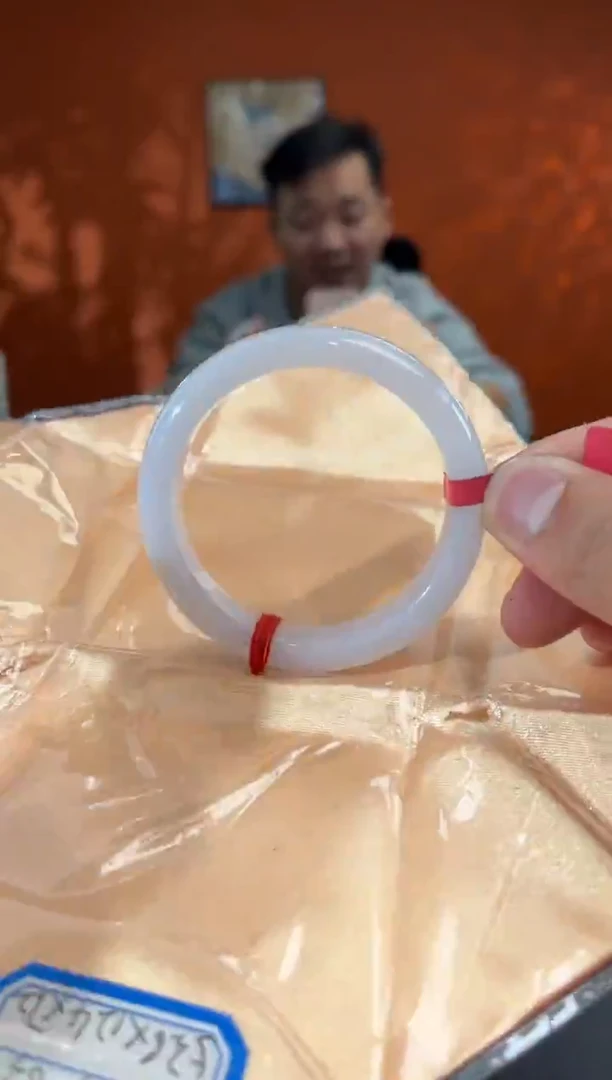 未镶嵌手镯翡翠8