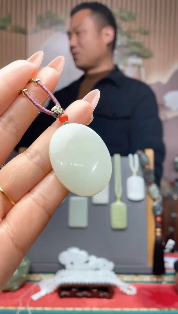 【闪购商品】和田玉颈饰未镶嵌一