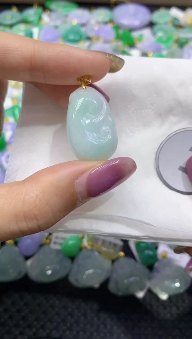 颈饰未镶嵌翡翠天然缅甸翡翠A货