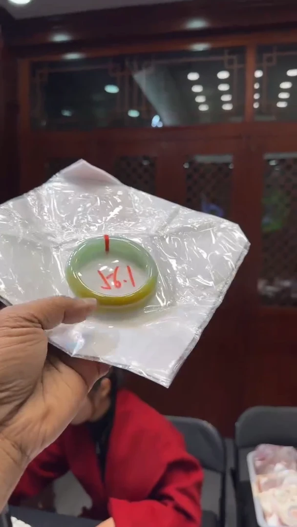 【闪购商品】翡翠手镯未镶嵌手镯